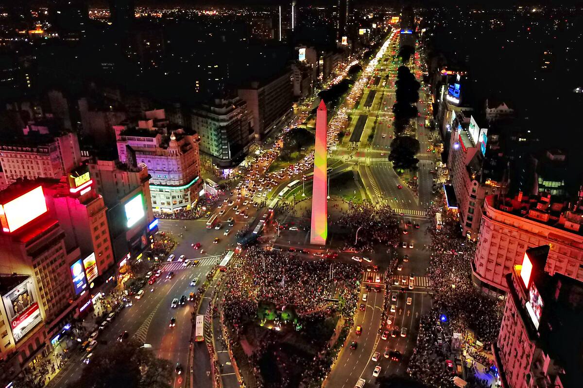 La intervención de Julio Le Parc en el Obelisco
