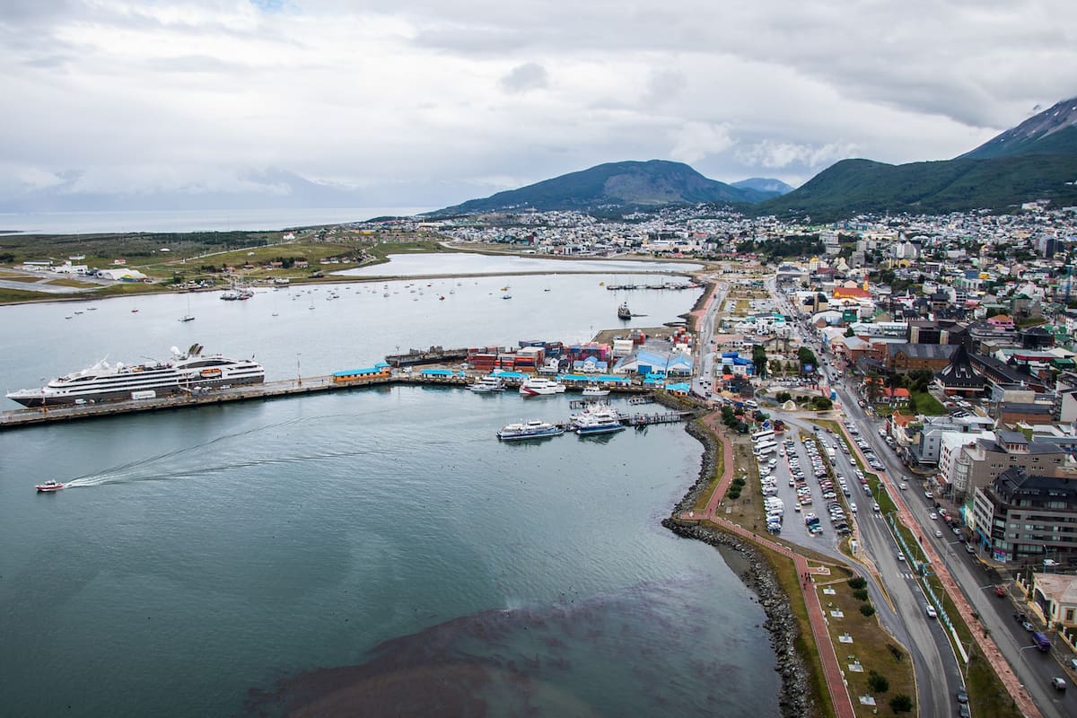 La intervención del puerto de Ushuaia genera dudas entre los fueguinos, que advierten que la situación favorece a Chile