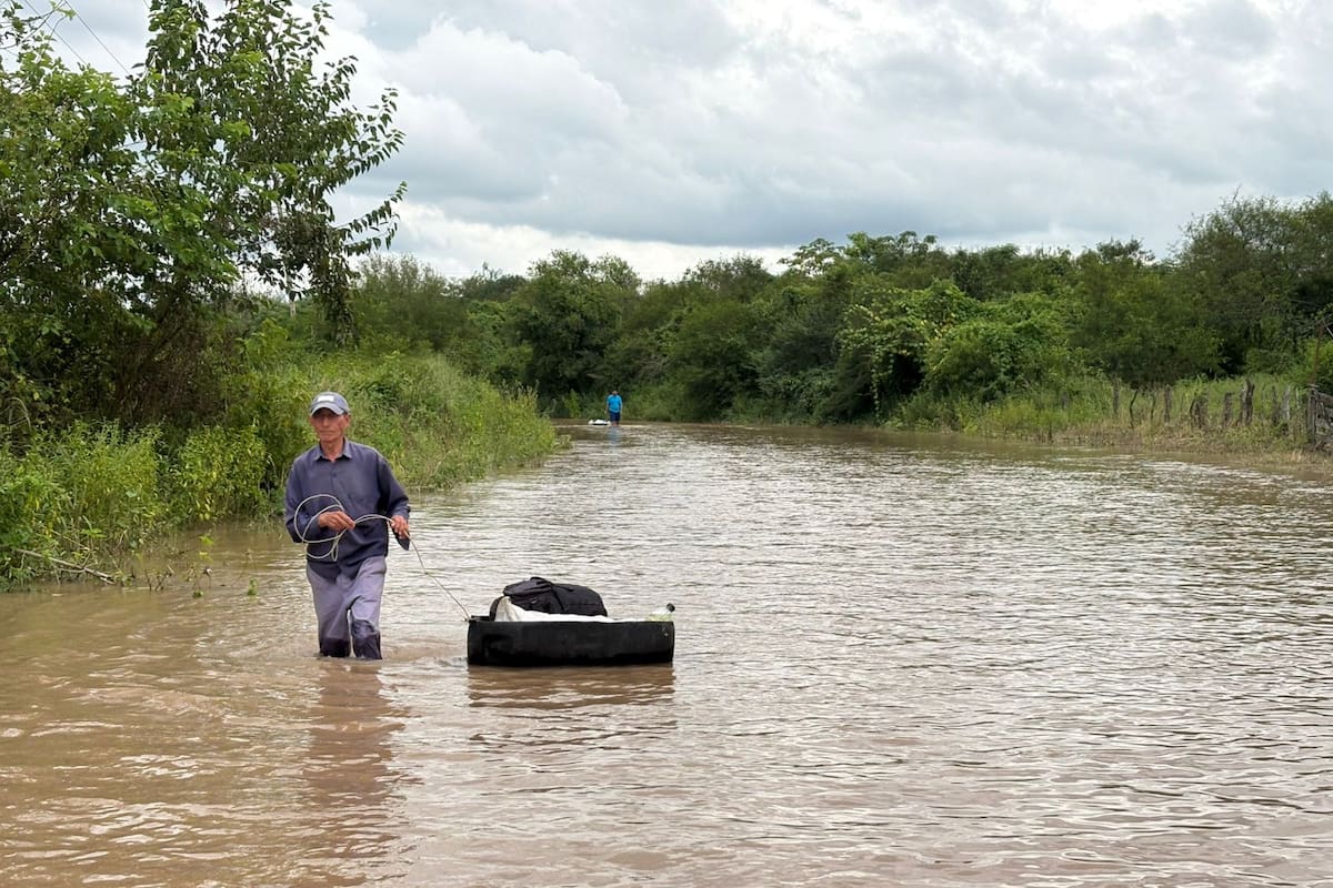La inundación tiene aislada a Niogasta desde hace dos meses