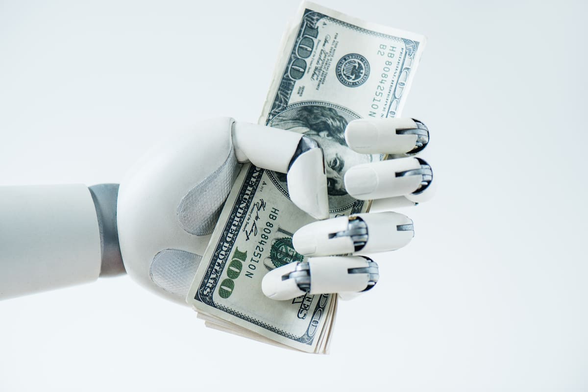 La inversión masiva en IA no compensa la pérdida de conocimiento, contexto y creatividad que implica tener menos empleados humanos