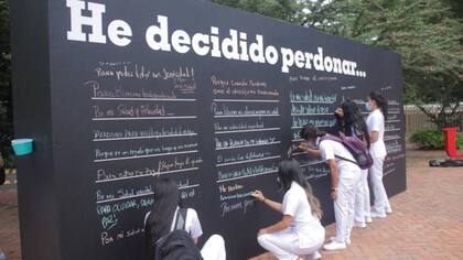 La investigación se hizo en la Universidad del Sinú, una de las actividades fue hacer un muro del perdón
Foto: Universidad del Sinú