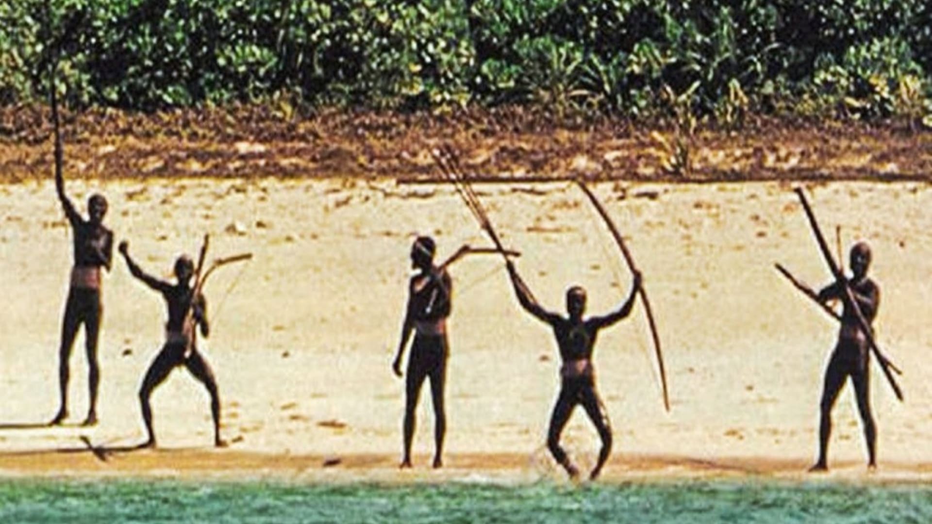 La isla posee unos 59,67 km cuadrados de superficie y unos 8 km de ancho, perteneciente al archipiélago de las islas Andamán, en el océano Índico, administrada oficialmente por el gobierno de India.