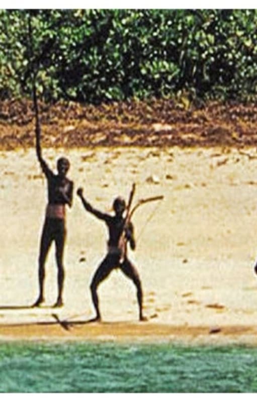La isla posee unos 59,67 km cuadrados de superficie y unos 8 km de ancho, perteneciente al archipiélago de las islas Andamán, en el océano Índico, administrada oficialmente por el gobierno de India.