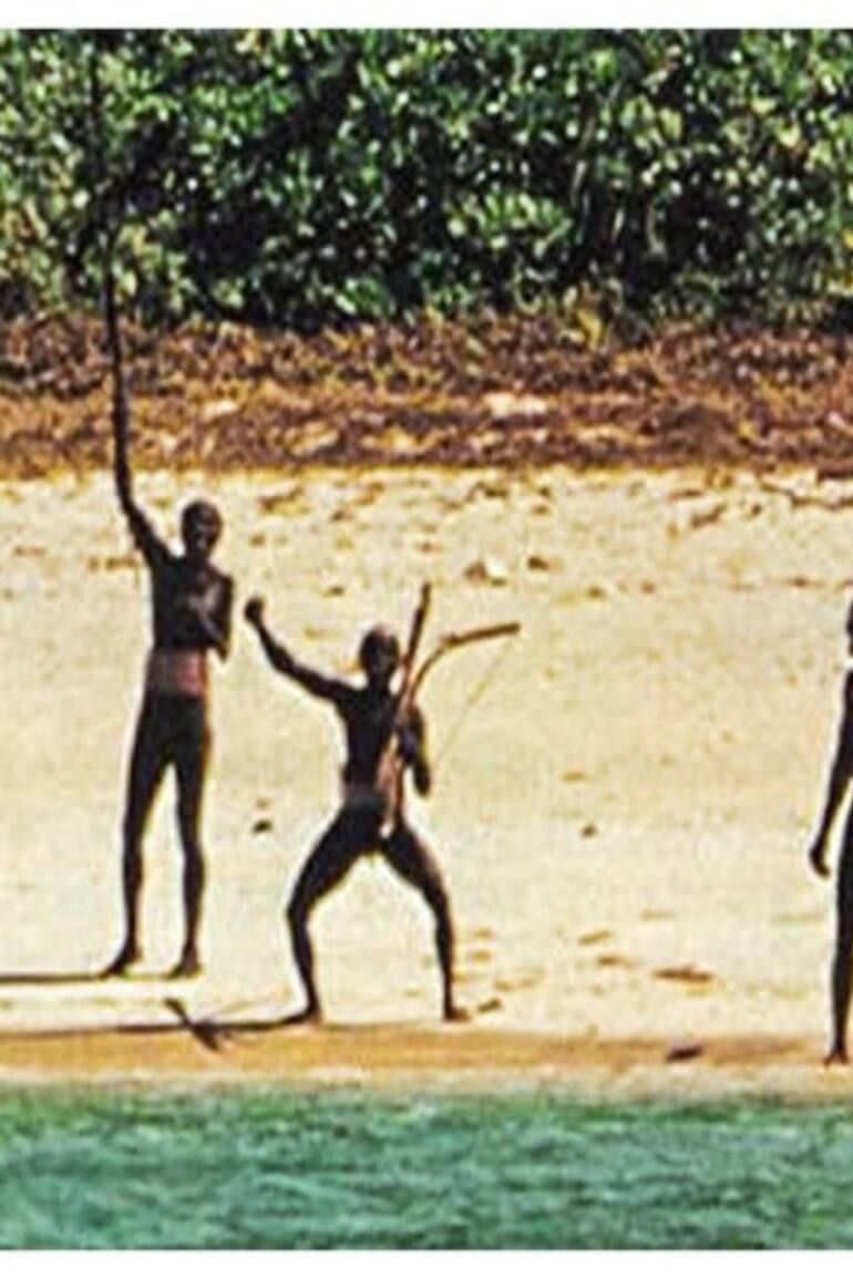 La isla posee unos 59,67 km cuadrados de superficie y unos 8 km de ancho, perteneciente al archipiélago de las islas Andamán, en el océano Índico, administrada oficialmente por el gobierno de India.