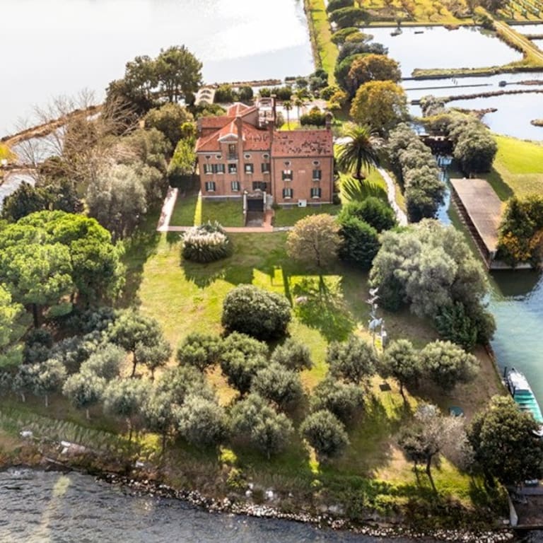 La isla privada de los Swarovski en Venecia: cuesta US$28 millones