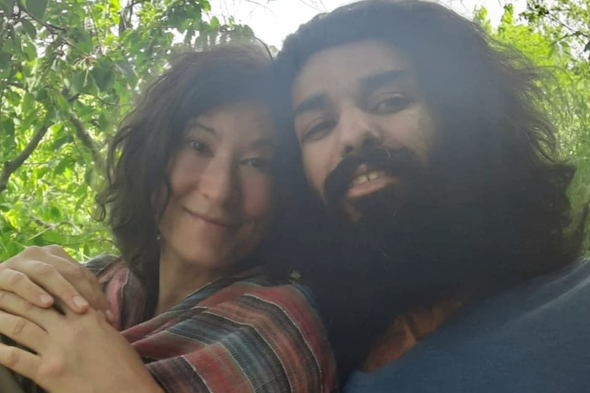 La israelí Lital Benhaim, de 36 años, y el iraní Vinas, de 31 años se conocieron hace dos años y están varados en Chipre