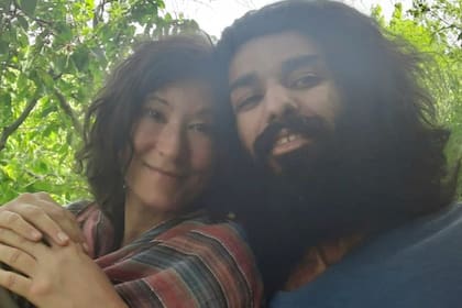 La israelí Lital Benhaim, de 36 años, y el iraní Vinas, de 31 años se conocieron hace dos años y están varados en Chipre