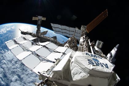 La ISS tiene el tamaño de un estadio de fútbol americano