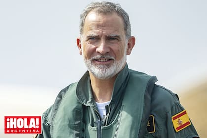 La jornada comenzó con la llegada de Felipe VI a la Academia General del Aire y del Espacio, donde fue recibido por altos mandos militares y autoridades locales.