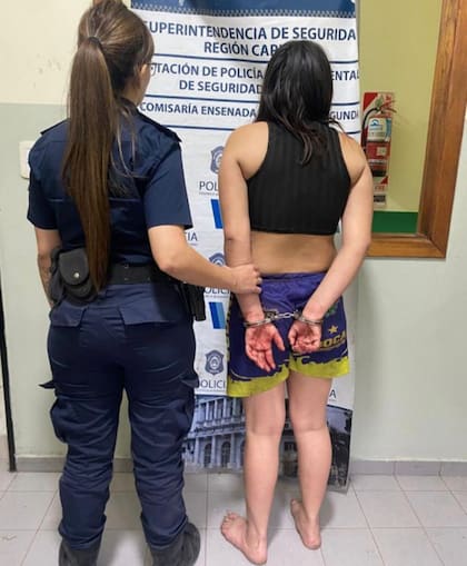 La joven agresora, de solo 19 años, tras ser detenida