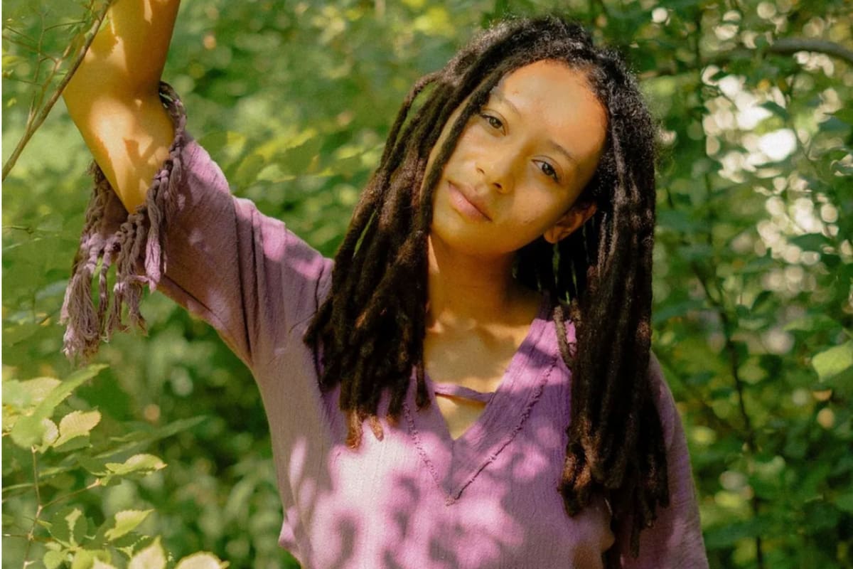 La joven asegura que su entonces prometido le prometió ayuda para tramitar becas, pero eso no sucedió. Foto: Jahia LaSangoma