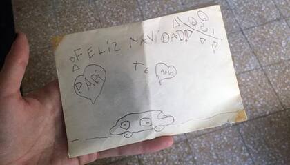 La joven contó que le escribió una carta a su padre cuando tenía cinco años