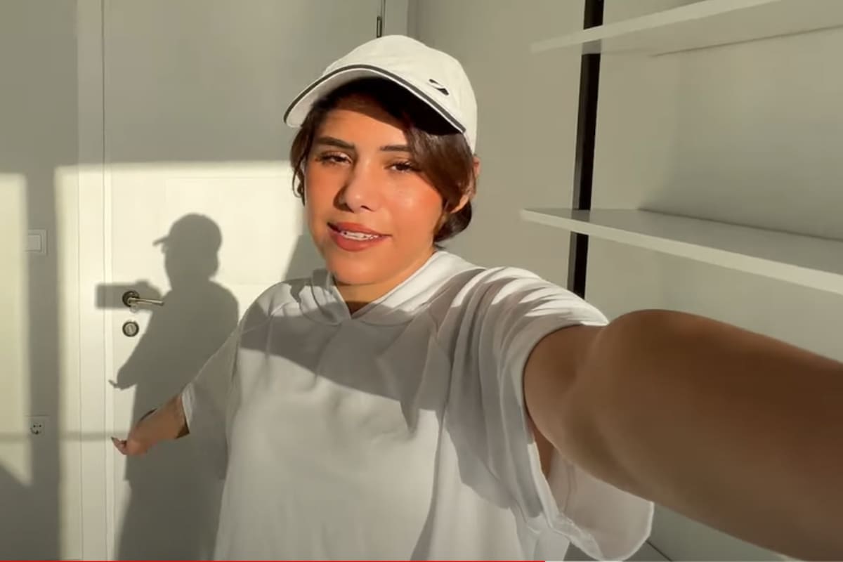 La joven de 22 años fue asesinada por su padre. Ella había denunciado a su hermano por "acoso sexual" (Captura video طيبه العلي)