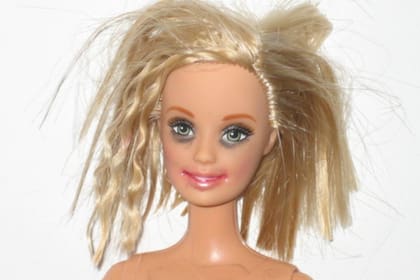 La joven Jessy Ratfink contó la experiencia que la llevó a hacer una Barbie tan polémica