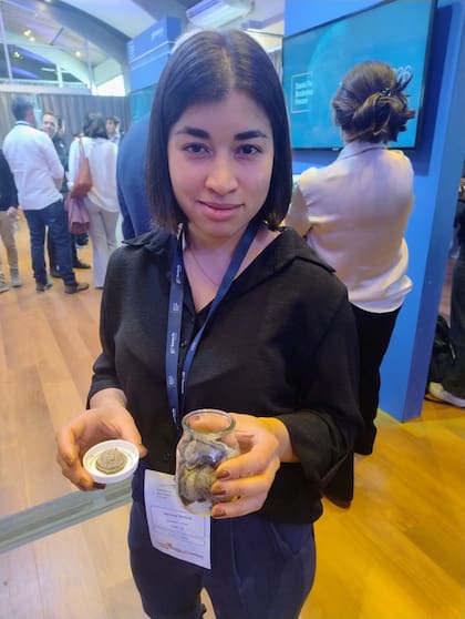 La joven Martina Rodríguez busca un capital de US$2.500.000 para reforestar los bosques nativos a través de cápsulas biodegradables que contienen semillas