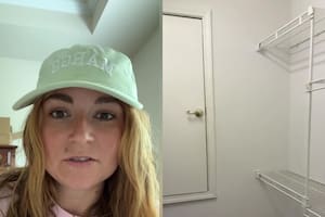 La joven se mostró aterrorizada por el cuarto descubierto en la nueva casa de su prima