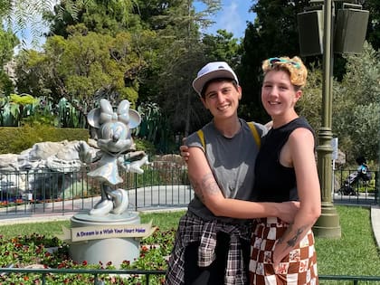 La joven se mudó de Reino Unido a California tras conocer a su pareja