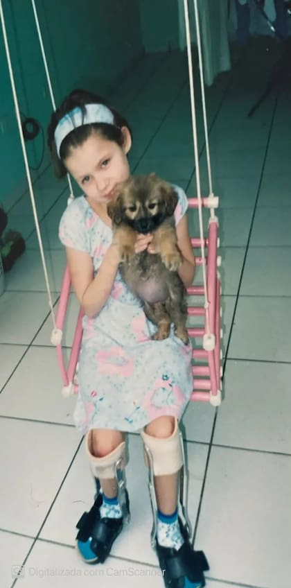 La joven tardó 30 años en recibir un diagnóstico preciso - MARIA PAULA VIEIRA para BBC