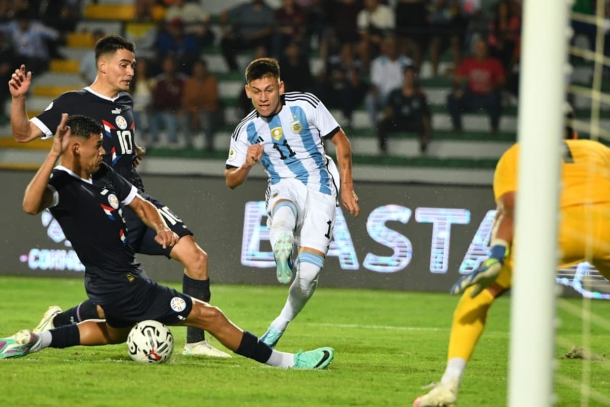 La joya de River, Claudio 'Diablito' Echeverri, es uno de los convocados en la selección argentina que sueña con ganar el Preolímpico