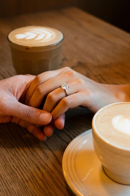 La joyería es una opción clásica y muy deseada como regalo de San Valentín, según la IA (Pexels/Ekam Juneja)