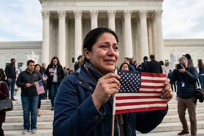 La jueza federal Deborah Boardman bloqueó la orden de Trump sobre el derecho a la ciudadanía y la calificó como inconstitucional por contravenir la Decimocuarta Enmienda