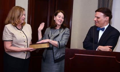 La jueza Mary Kay Vyskocil, de Nueva York, que lleva el juicio en el que está involucrado el gobierno de la provincia de Buenos Aires