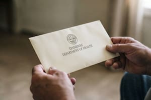 El freno a una ley que da un respiro a la salud de miles de familias migrantes en Tennessee