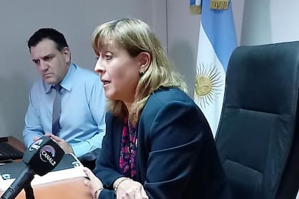 La jueza Yáñez habló con la prensa en Caleta Olivia