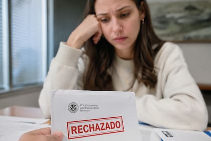La junta dictaminó que una declaración jurada sobre el uso de cocaína es suficiente para declarar a alguien inadmisible según la ley federal