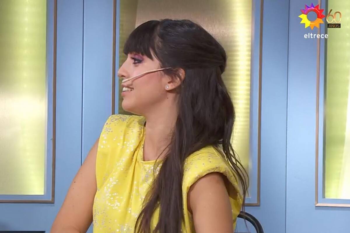 La jurado se ausentó ayer por unos minutos del estudio y Carina Zampini explicó que fue "porque está embarazada y tenía que ir al baño"