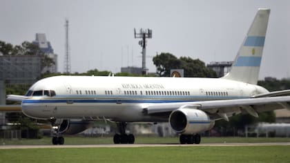 El avión presidencial, Tango 01, desde hace años, parado en El Palomar
