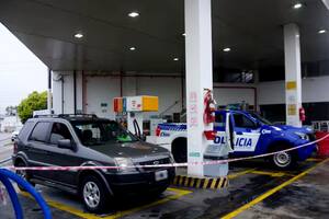 La Justicia cordobesa investiga la muerte de un hombre en una estación de servicio tras un confuso episodio que derivó en discusiones y la intervención de agentes de la Policía local
