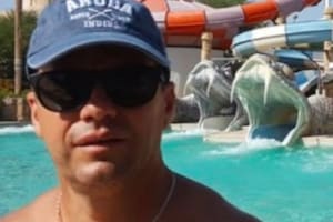 Quién es el director que acumuló 3363 días de licencia y también figuraba en una empresa estatal