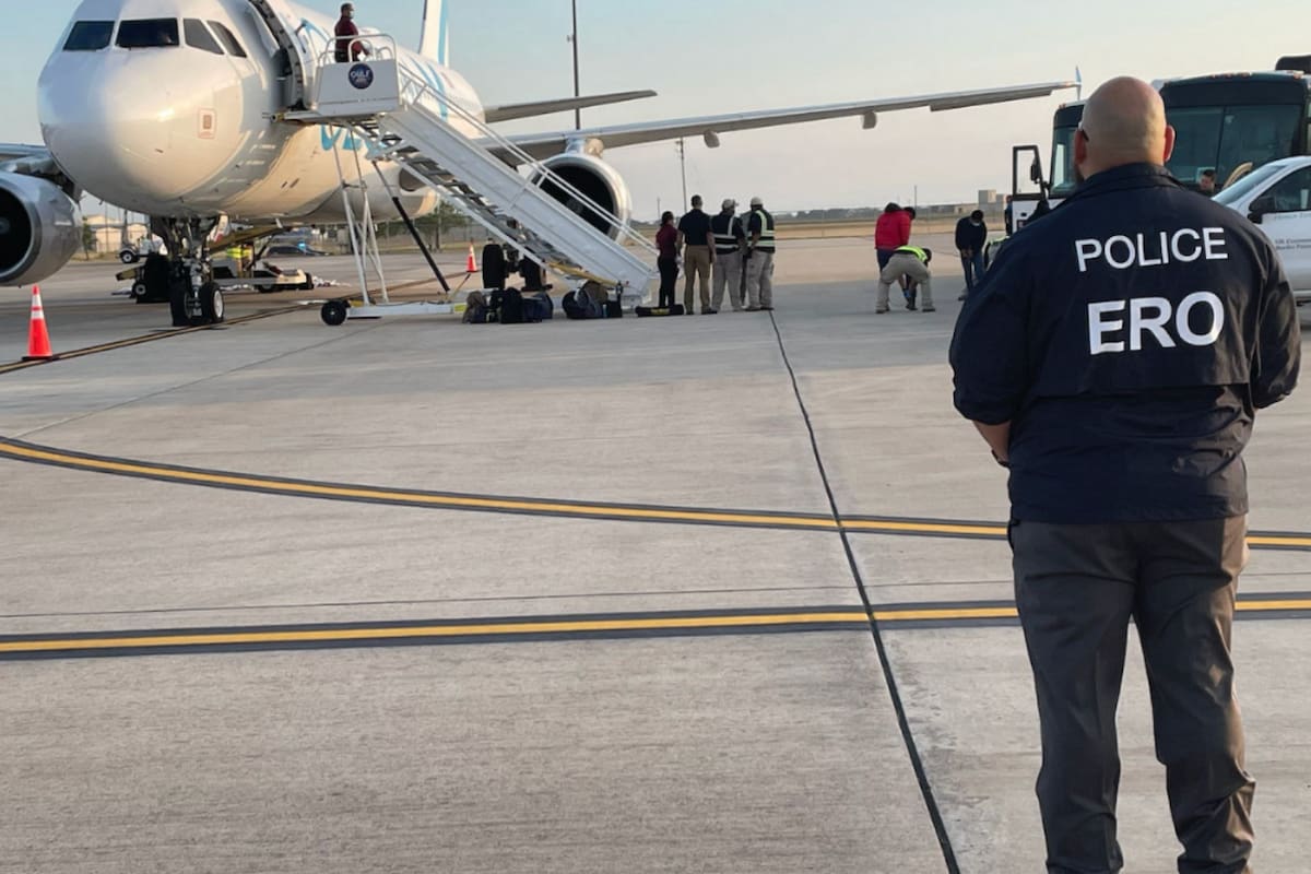 La justicia estadounidense descubrió el falso robo que tenía el propósito de facilitar el estatus migratorio y deportó al empleado a la India