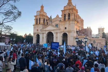 La Justicia pide identificar a los participantes en la protesta de ayer en Córdoba