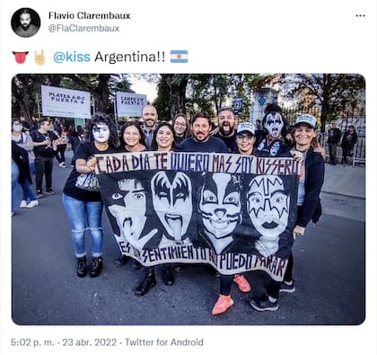 La "kissmanía" fue tendencia en las redes sociales (Twitter)