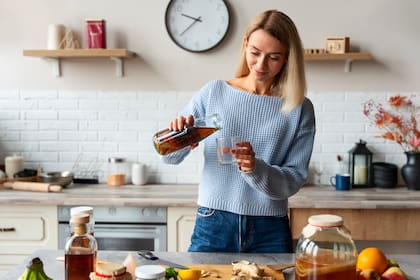 La kombucha puede elaborarse en pocos pasos.