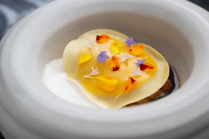 La lasaña de conejo fue un plato emblemático del verano: lleva una masa frita y otra hervida