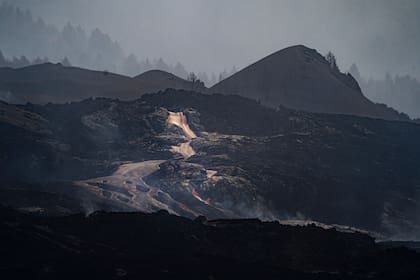 La lava expulsada por el volcán Cumbre Vieja en Los Llanos. Photo: Pau De La Calle/EUROPA PRESS/dpa