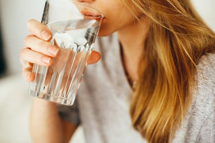 La leche es aún más hidratante que el agua pura porque contiene lactosa