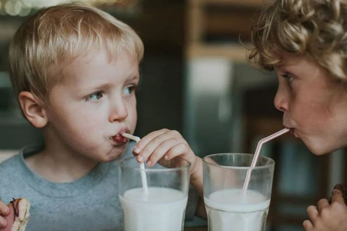 La leche se pasteuriza para hacerla durar más.