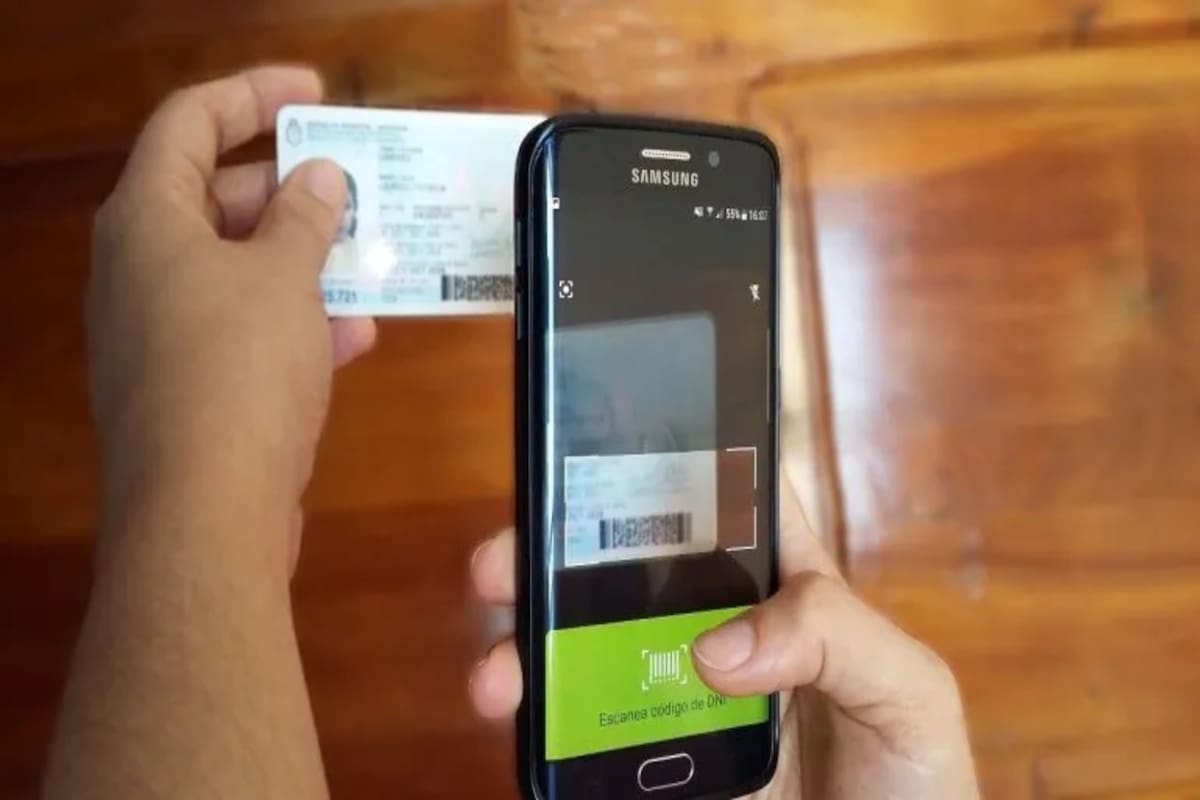 La lectura del código del Dni no es obligatoria pero sí para los que tienen un certificado único de circulación