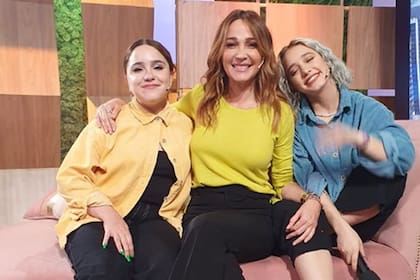 La legisladora porteña Ofelia Fernández y la actriz y cantante Angela Torres hablaron de su amistad en el living de Cortá por Lozano
