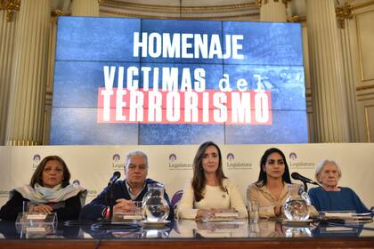 La Legislatura porteña, vallada ante protestas contra el acto organizado por Victoria Villarruel para homenajear a las víctimas del terrorismo
