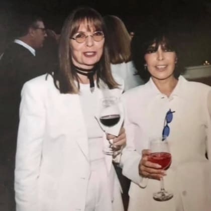 La letrista estadounidense compartió en sus redes sociales gran cantidad de fotos junto a su íntima amiga, Diane Keaton