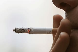 El innovador plan de Nueva Zelanda para que la gente deje de fumar