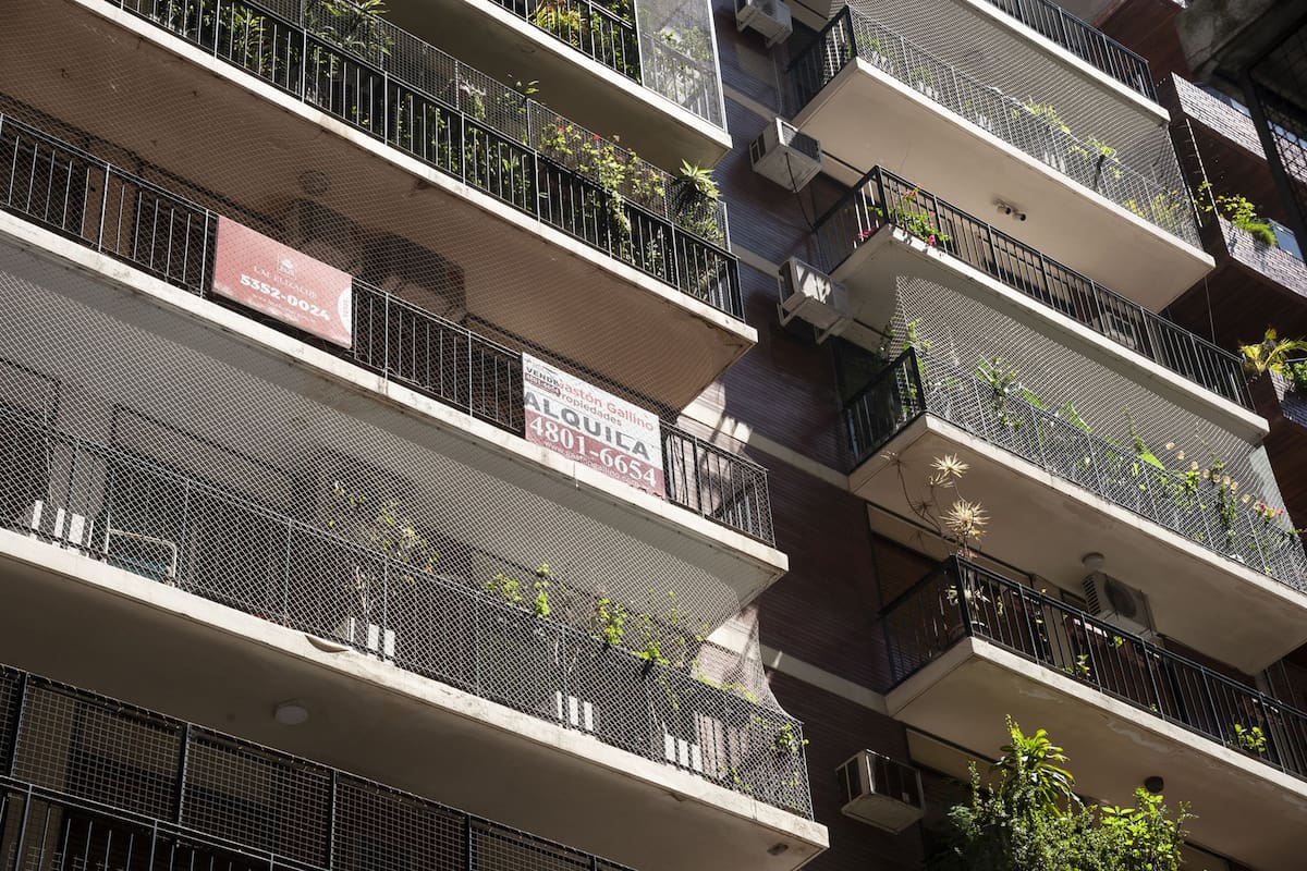La ley de alquileres agravó los problemas tanto para locadores como para locatarios: urge reformarla a la brevedad