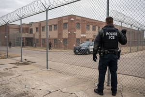 La ley contra el ICE en Illinois que busca limitar la operación de centros de detención para migrantes