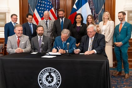 La ley de Texas obtuvo la firma del gobernador Abbott