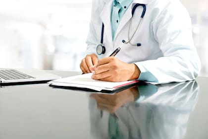 La ley establece el procedimiento a seguir por las comisiones médicas en la instancia administrativa, como primer paso ante una discordancia entre partes